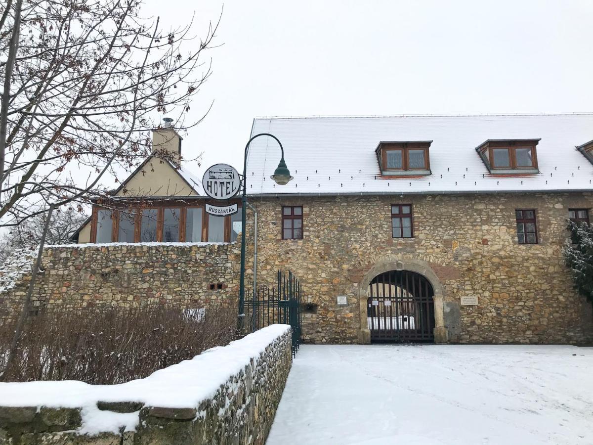 Huszarvar Hotel Kastelyszallo Szerencs Exteriér fotografie