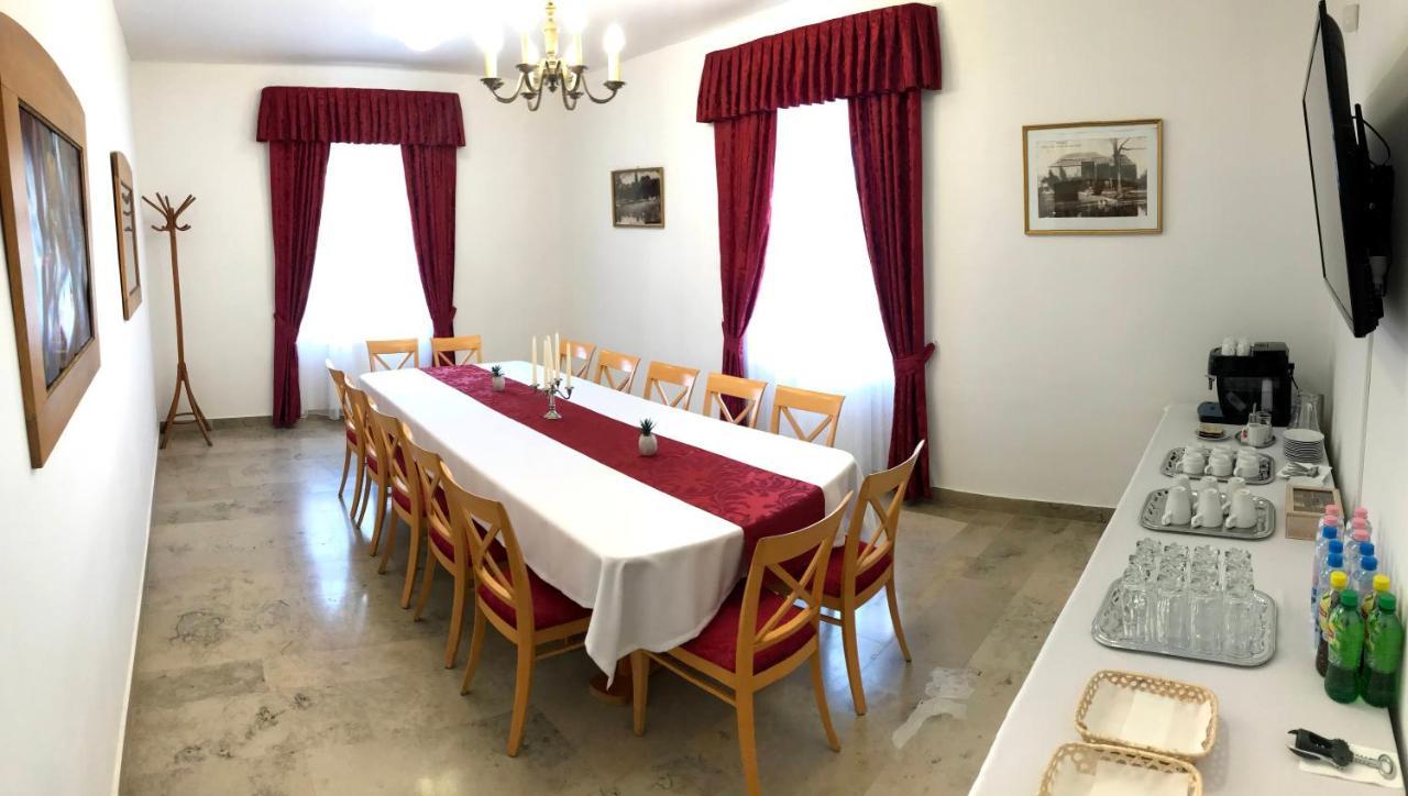 Huszarvar Hotel Kastelyszallo Szerencs Exteriér fotografie