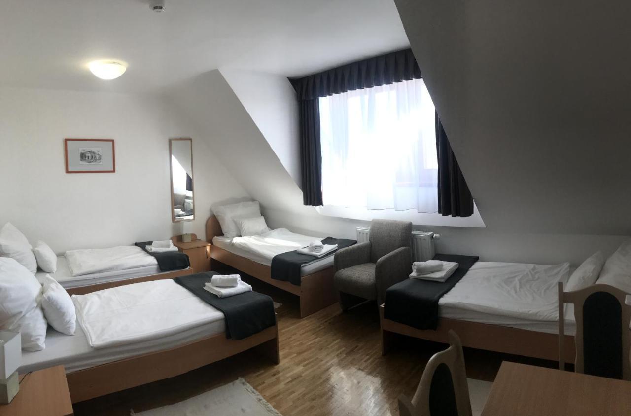 Huszarvar Hotel Kastelyszallo Szerencs Exteriér fotografie